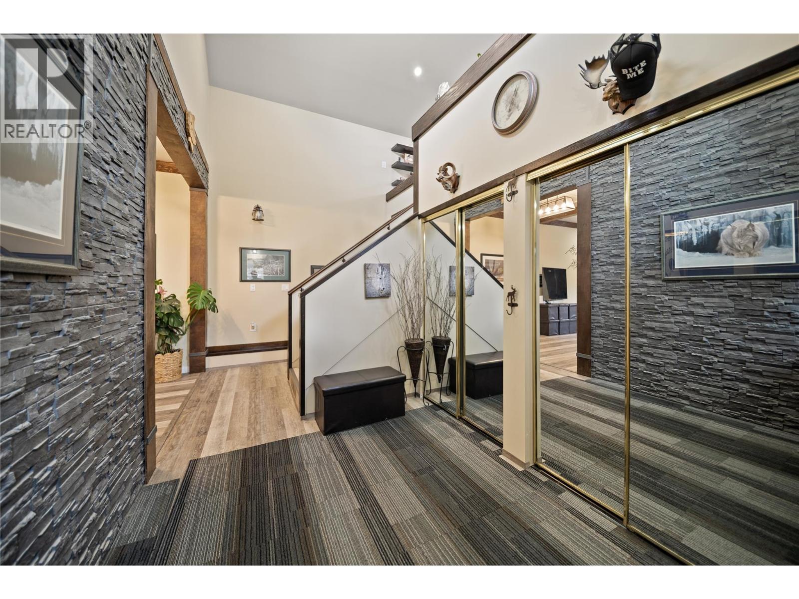 7527 Park Drive West, Radium Hot Springs, British Columbia  V0A 1M0 - Photo 7 - 10378971