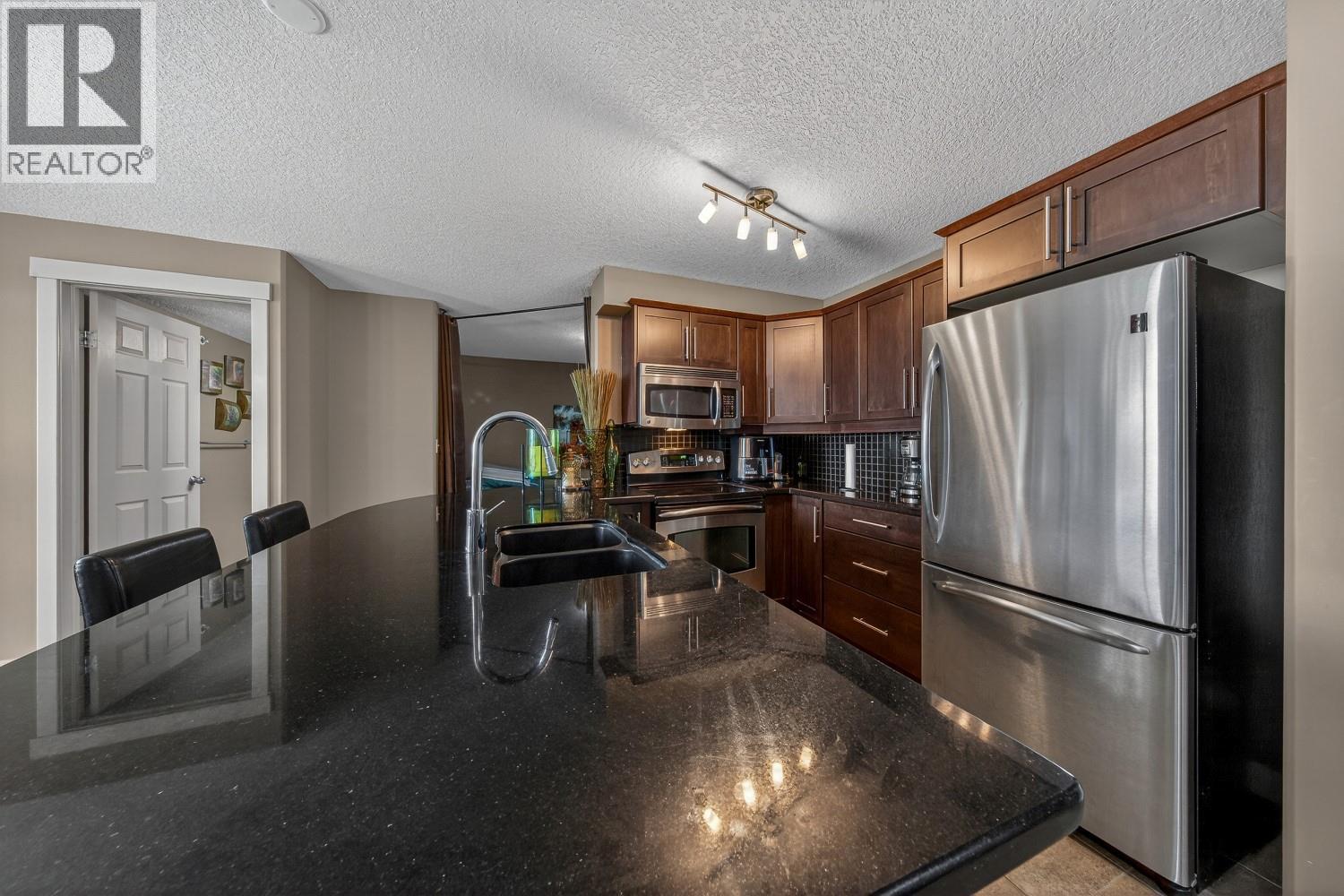 205 Third Avenue Unit# 1406, Invermere, British Columbia  V0A 1K7 - Photo 5 - 10378679
