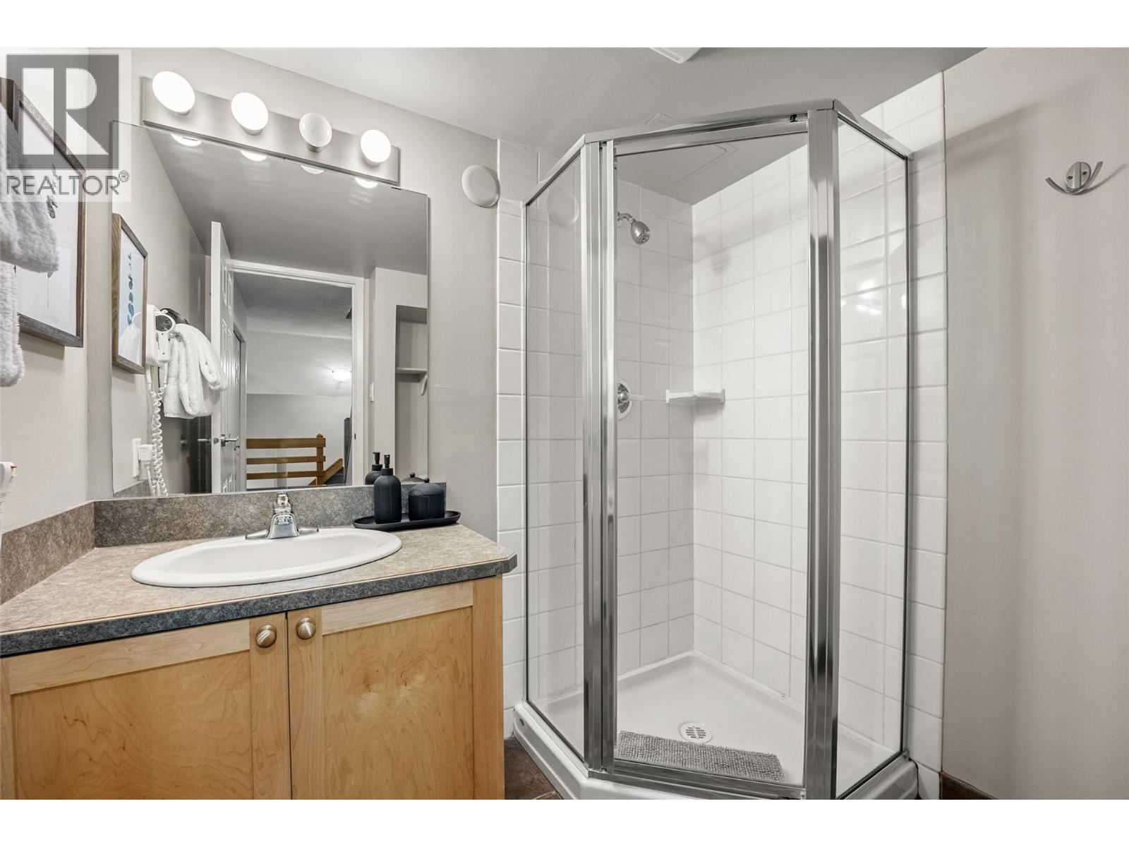 2030 Panorama Drive Unit# 624, Panorama, British Columbia  V0A 1T0 - Photo 14 - 10379298