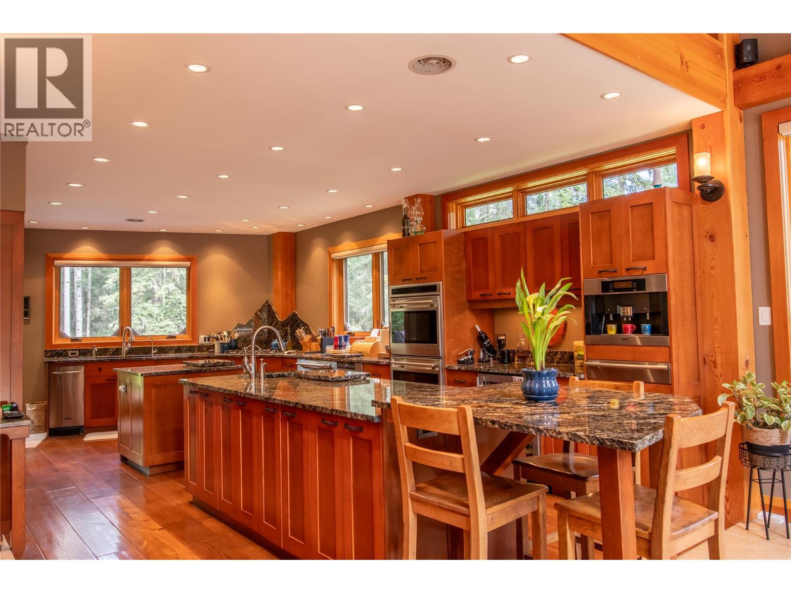 2480 Golden Donald Upper Road, Golden, British Columbia  V0A 1H1 - Photo 8 - 10379352