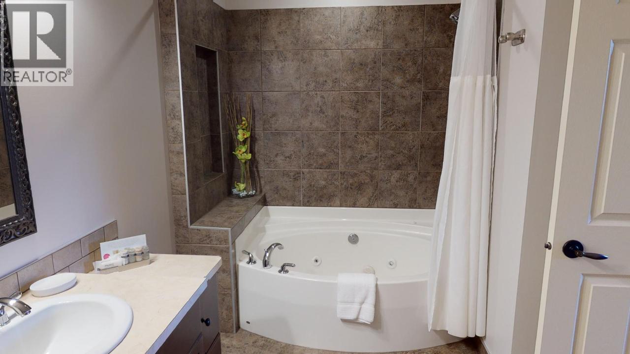 500 Bighorn Boulevard Unit# 523 D, Radium Hot Springs, British Columbia  V0A 1M0 - Photo 28 - 10379538