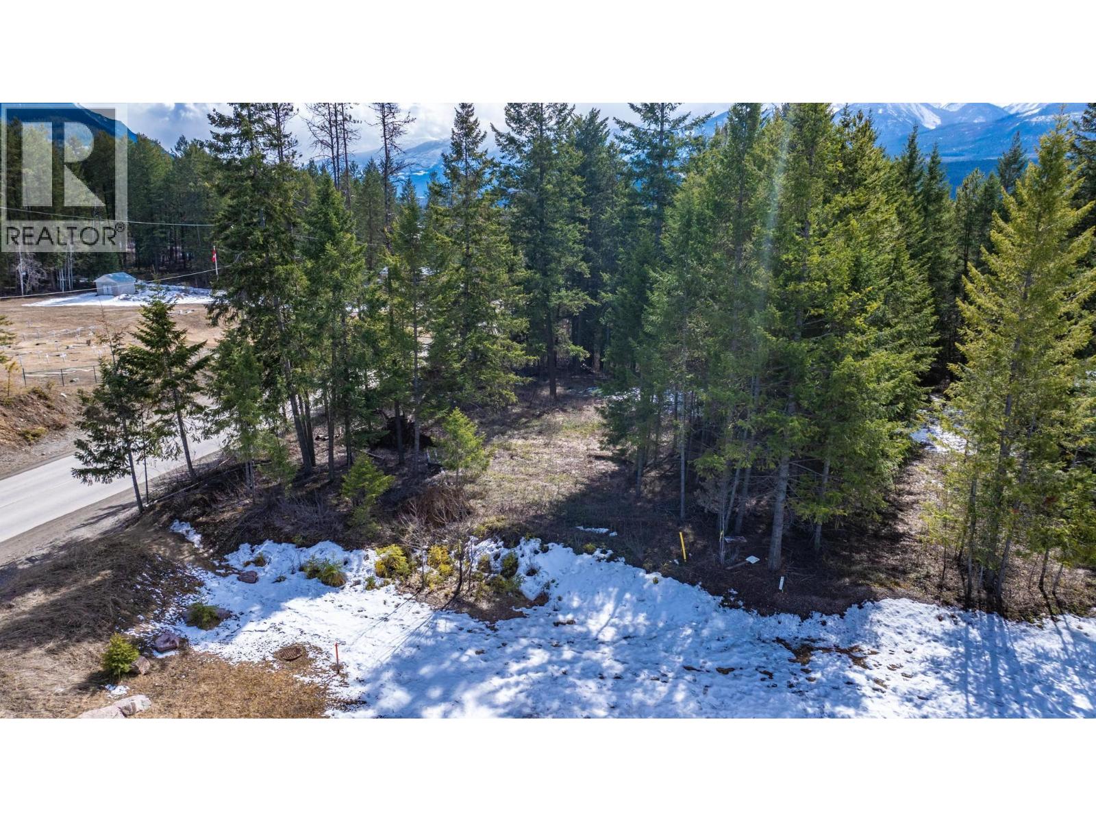 1400 Pine Drive, Golden, British Columbia  V0A 1H1 - Photo 11 - 10379950