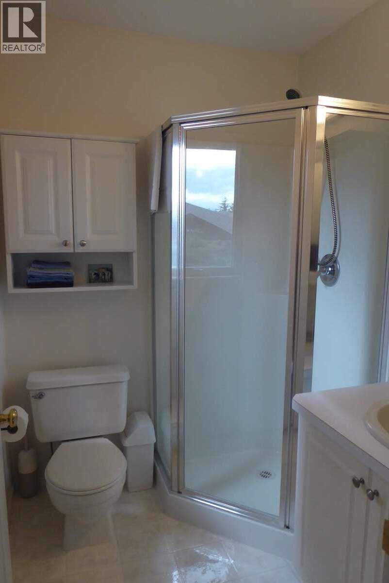 1510 Cedar Street, Golden, British Columbia  V0A 1H6 - Photo 17 - 10380010