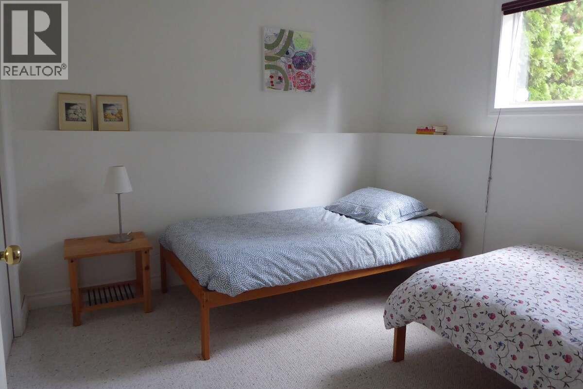 1510 Cedar Street, Golden, British Columbia  V0A 1H6 - Photo 29 - 10380010