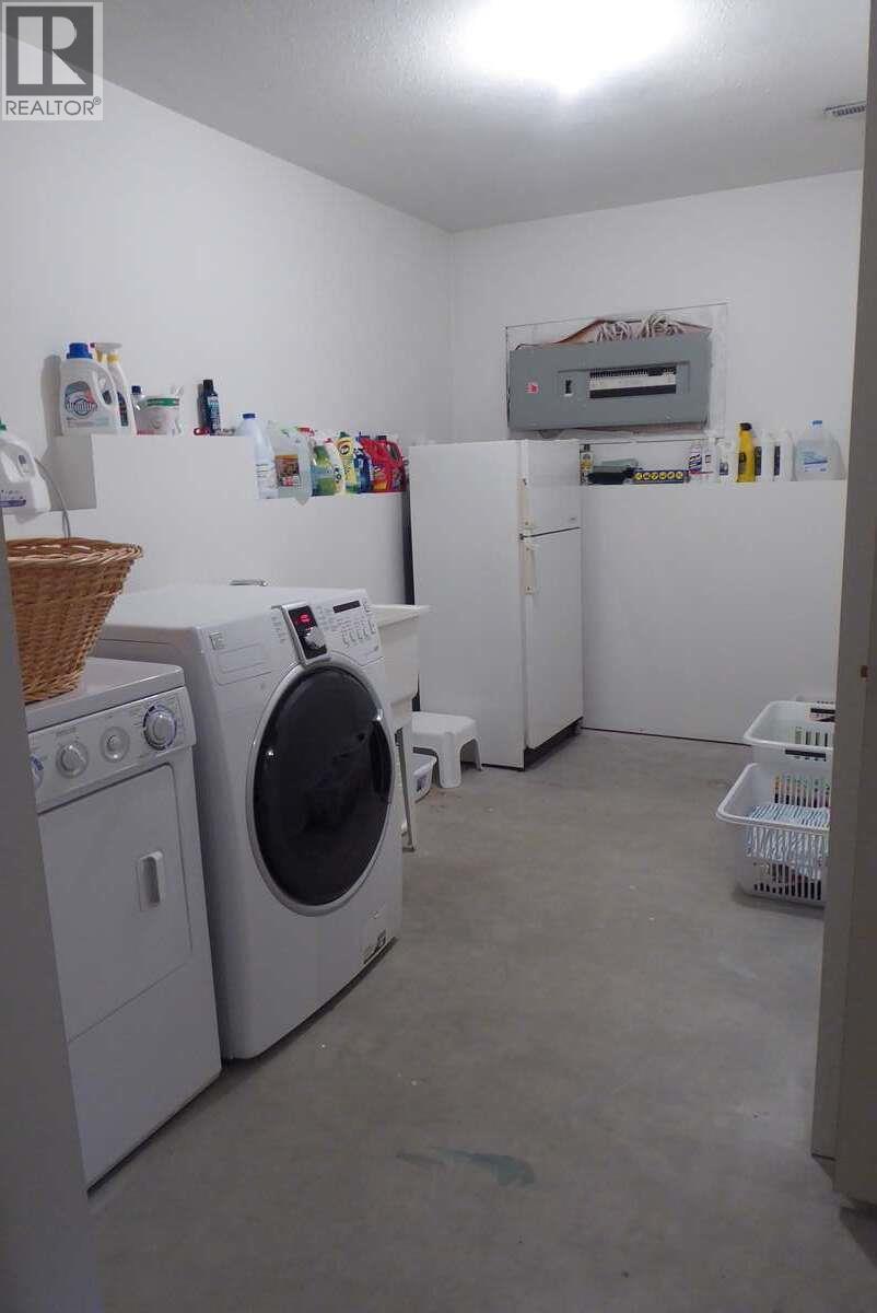 1510 Cedar Street, Golden, British Columbia  V0A 1H6 - Photo 37 - 10380010