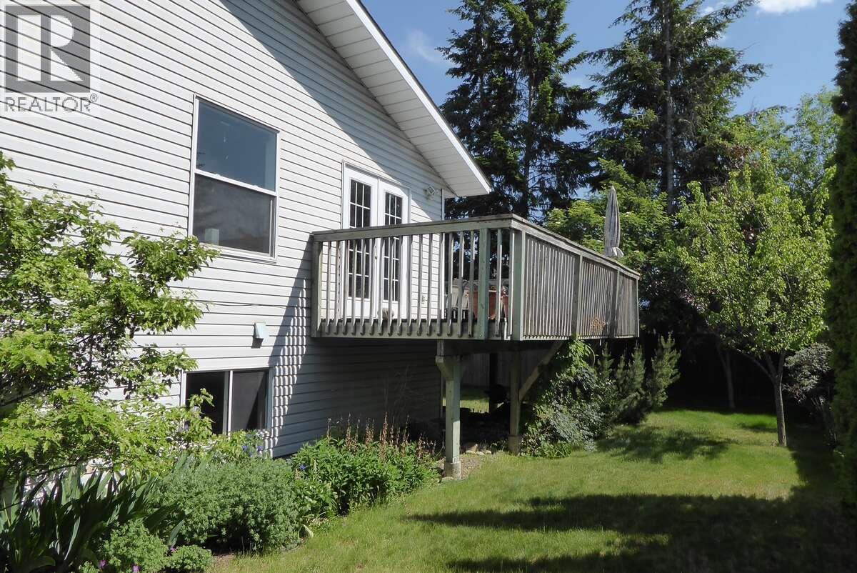 1510 Cedar Street, Golden, British Columbia  V0A 1H6 - Photo 41 - 10380010