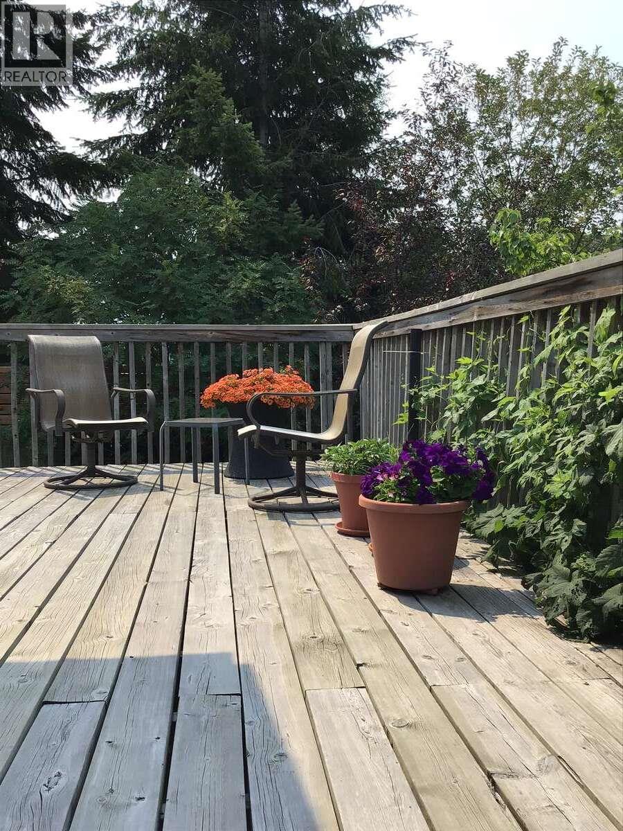 1510 Cedar Street, Golden, British Columbia  V0A 1H6 - Photo 42 - 10380010