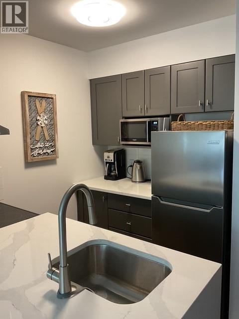 2060 Summit Drive Unit# 411, Panorama, British Columbia  V0A 1T0 - Photo 9 - 10379916