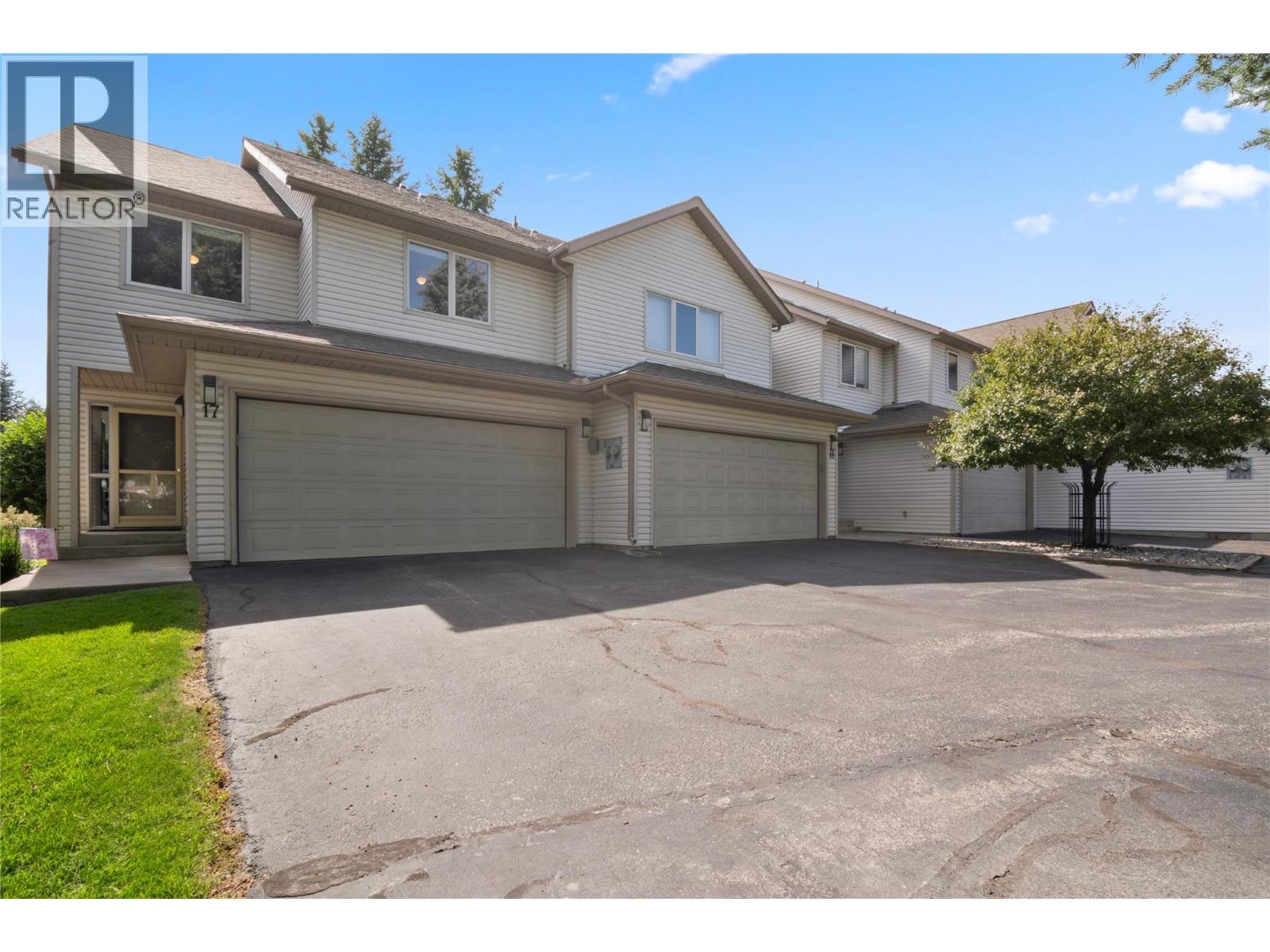 7525 Columbia Avenue Unit# 17, Radium Hot Springs, British Columbia  V0A 1M0 - Photo 2 - 10379904