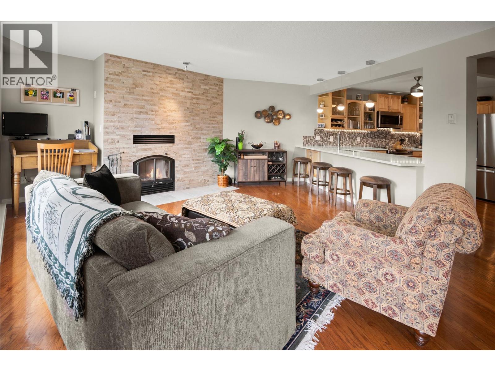 7525 Columbia Avenue Unit# 17, Radium Hot Springs, British Columbia  V0A 1M0 - Photo 8 - 10379904