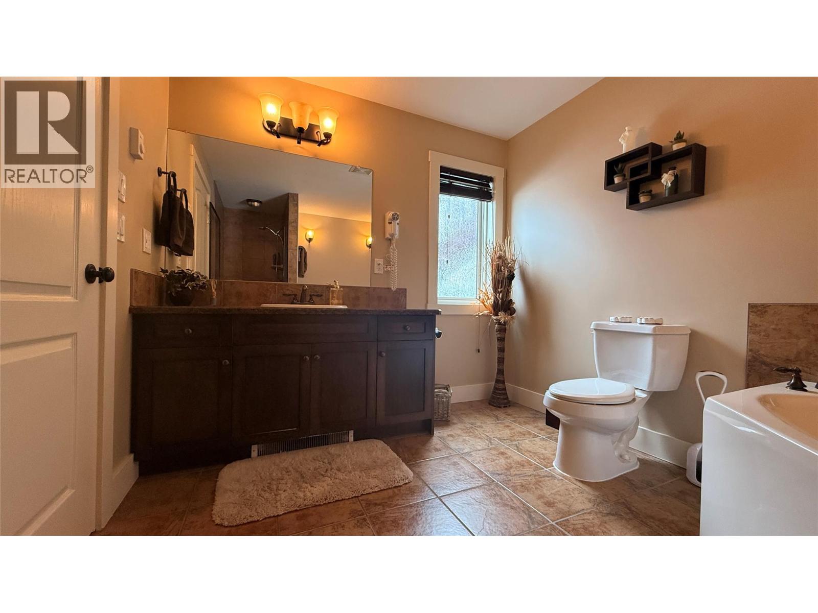 7337 Prospector Avenue Unit# 701, Radium Hot Springs, British Columbia  V0A 1M0 - Photo 16 - 10379480