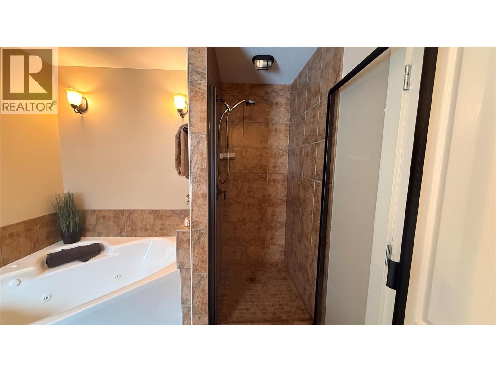 7337 Prospector Avenue Unit# 701, Radium Hot Springs, British Columbia  V0A 1M0 - Photo 17 - 10379480