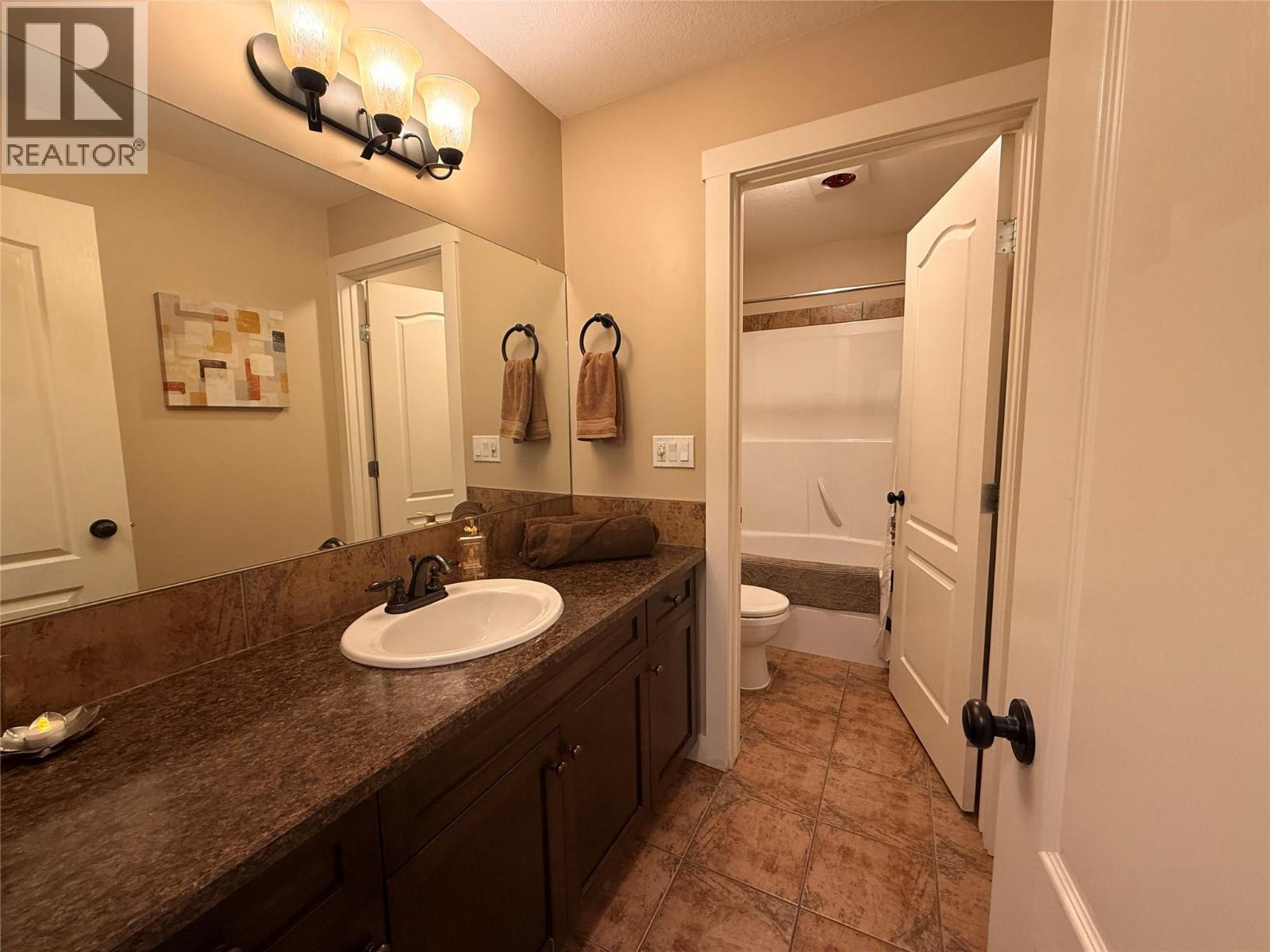 7337 Prospector Avenue Unit# 701, Radium Hot Springs, British Columbia  V0A 1M0 - Photo 22 - 10379480