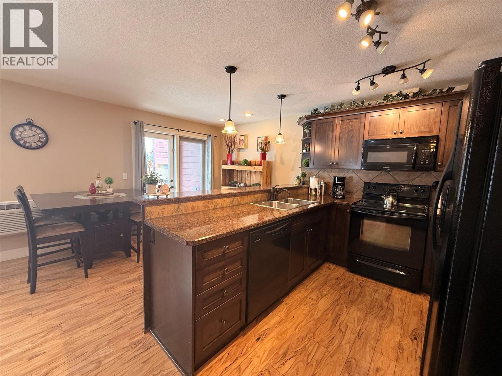 7337 Prospector Avenue Unit# 701, Radium Hot Springs, British Columbia  V0A 1M0 - Photo 5 - 10379480