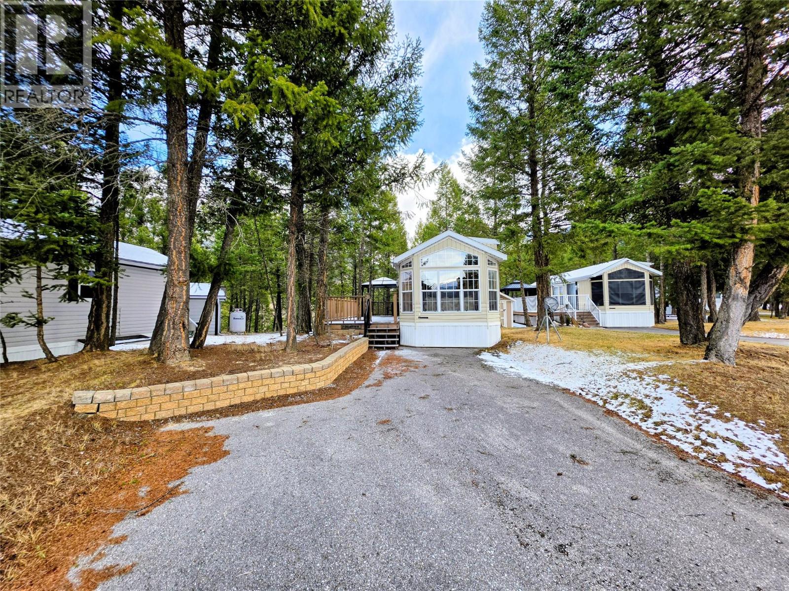 4586 Lynx Drive, Radium Hot Springs, British Columbia