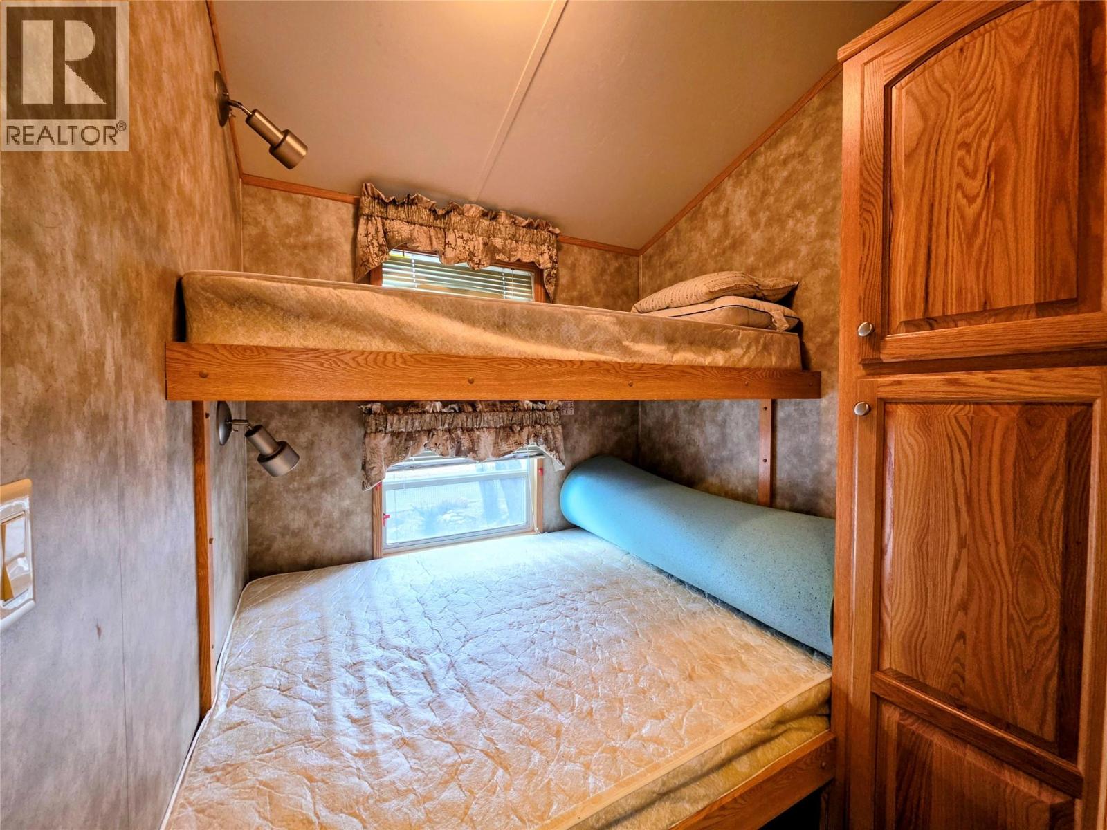 4586 Lynx Drive, Radium Hot Springs, British Columbia  V0A 1M0 - Photo 11 - 10379097