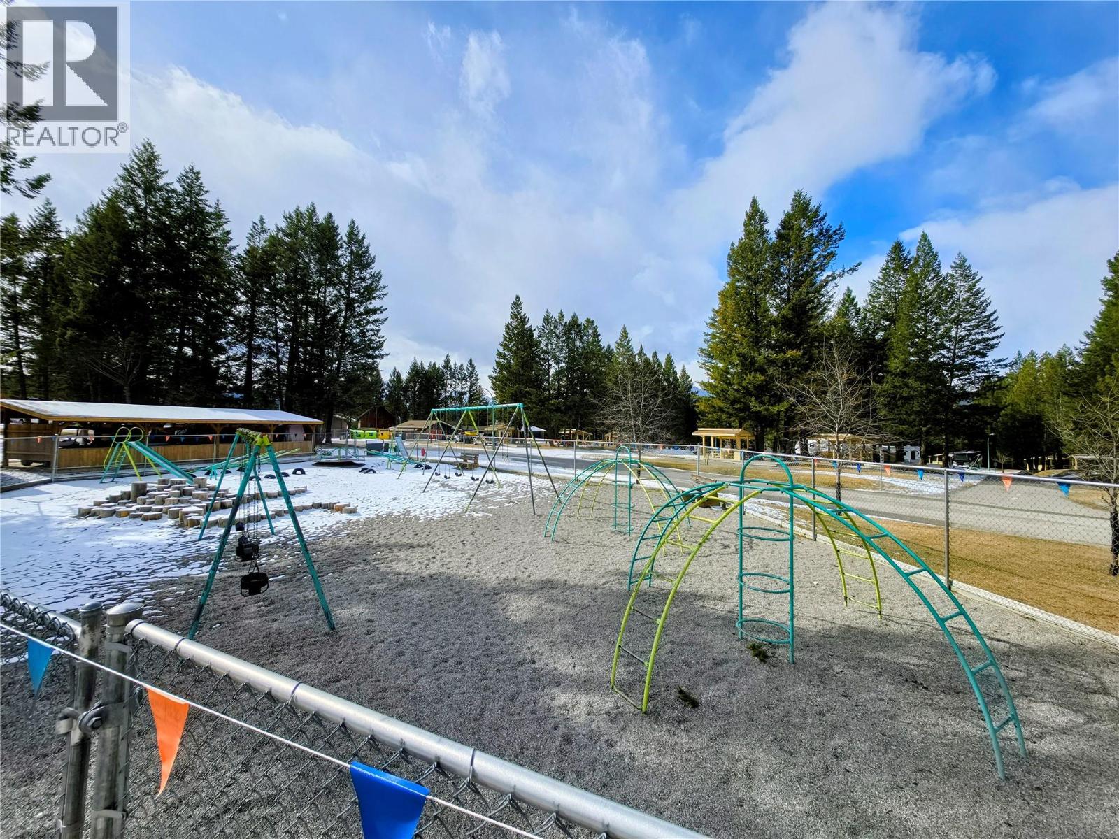 4586 Lynx Drive, Radium Hot Springs, British Columbia  V0A 1M0 - Photo 21 - 10379097