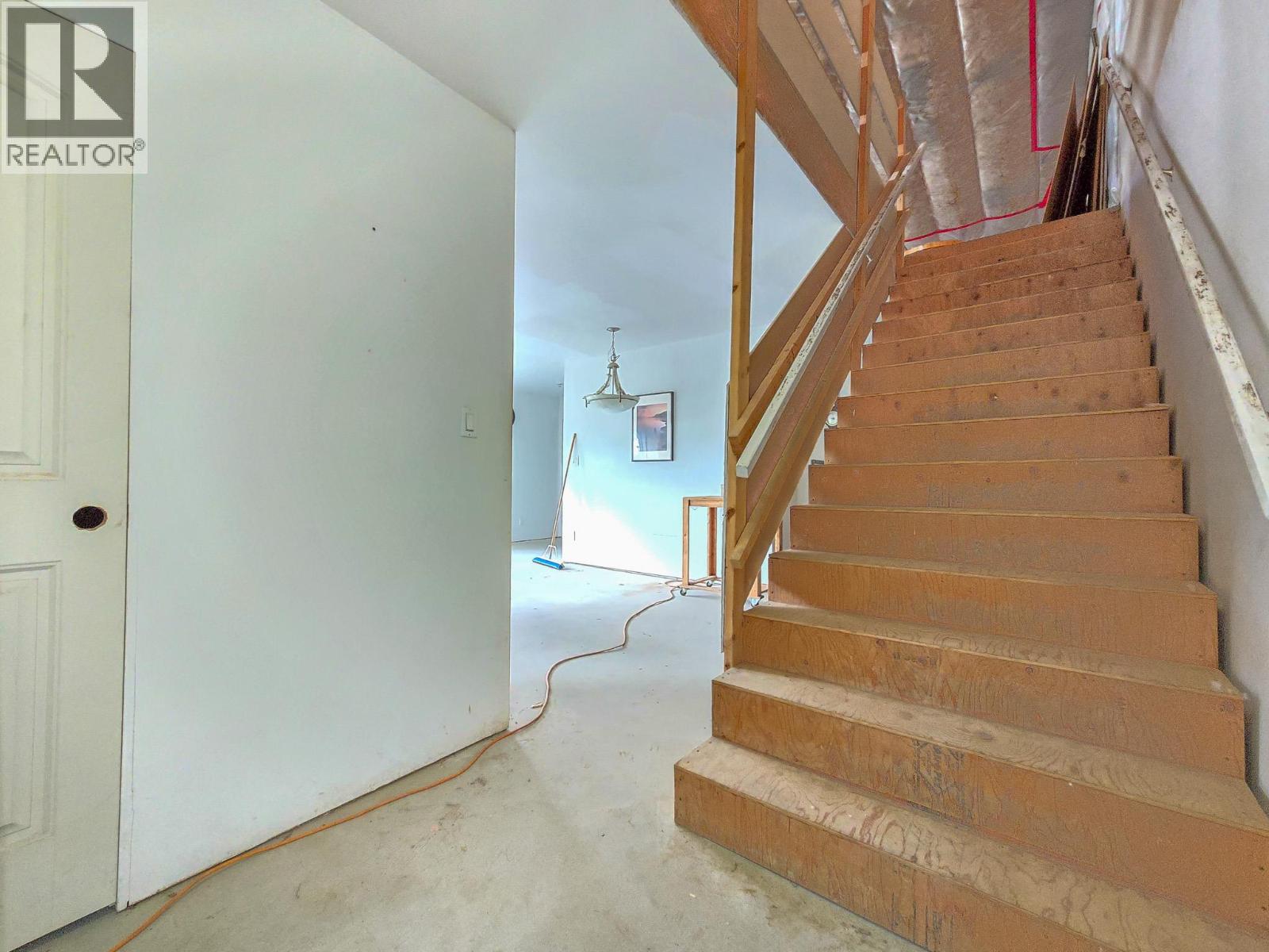 4772 Crescentwood Drive, Edgewater, British Columbia  V0A 1E0 - Photo 17 - 10380228