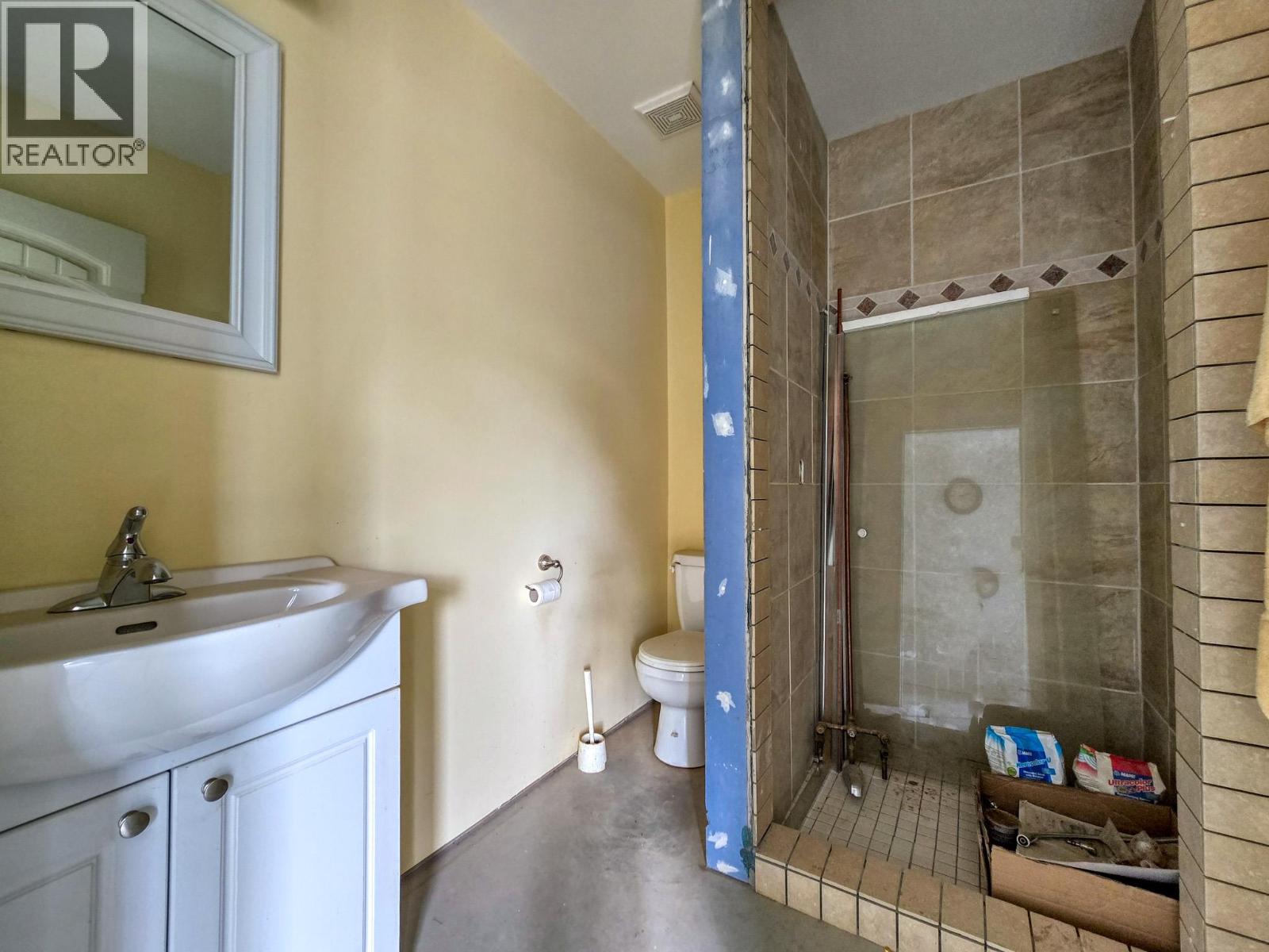 4772 Crescentwood Drive, Edgewater, British Columbia  V0A 1E0 - Photo 28 - 10380228