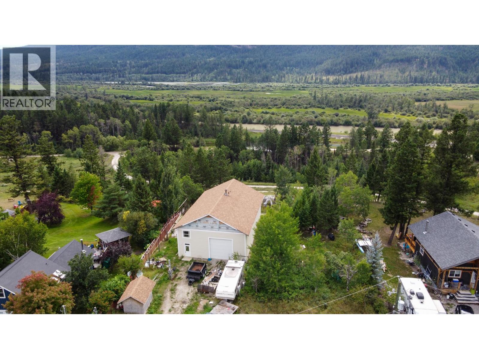 4772 Crescentwood Drive, Edgewater, British Columbia  V0A 1E0 - Photo 40 - 10380228