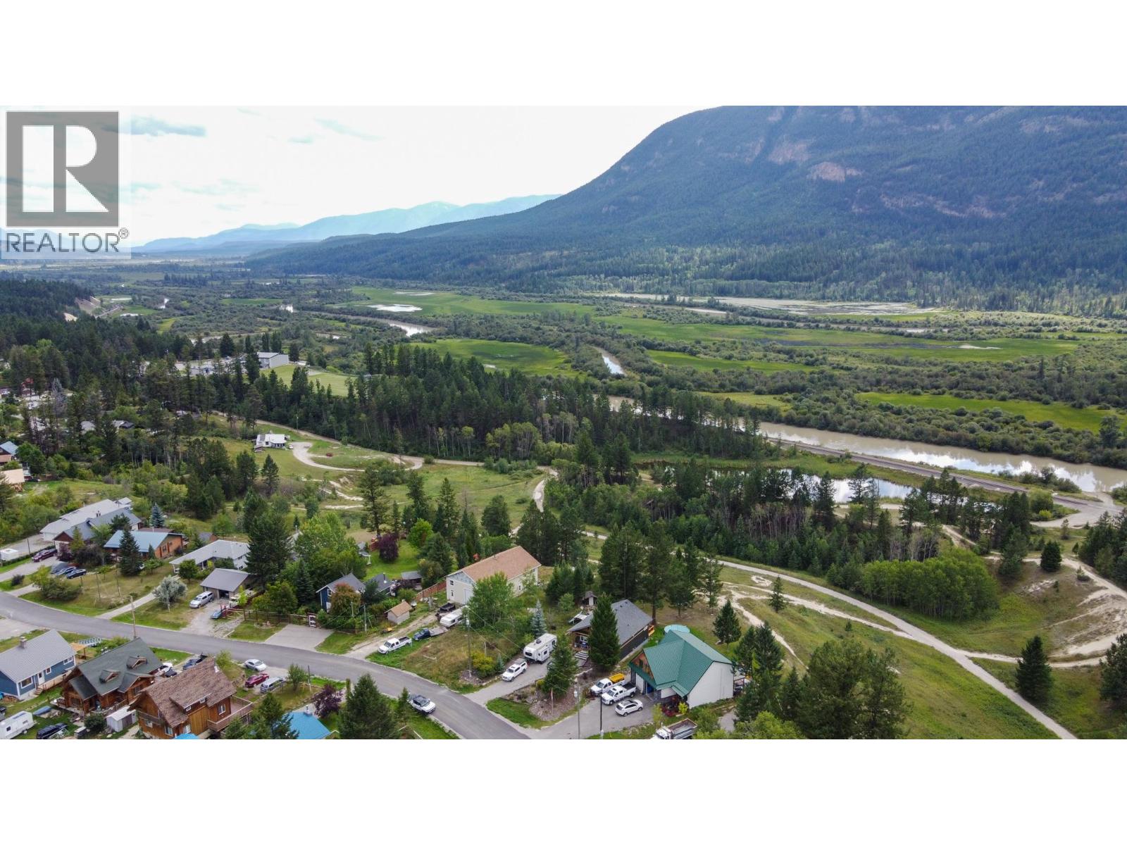 4772 Crescentwood Drive, Edgewater, British Columbia  V0A 1E0 - Photo 42 - 10380228