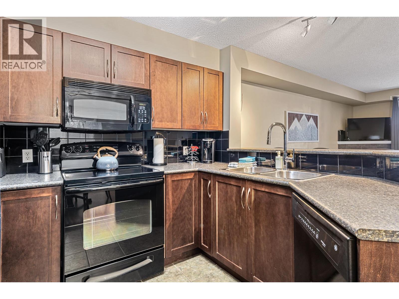 205 Third Avenue Unit# 1102, Invermere, British Columbia  V0A 1K7 - Photo 6 - 10380235