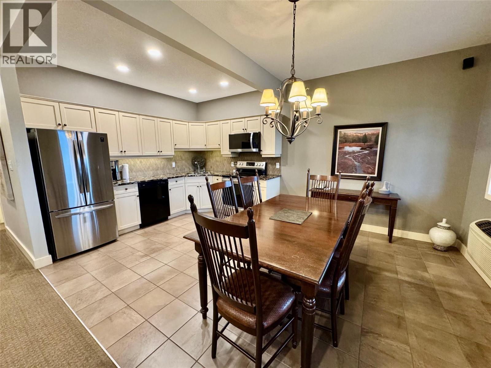 600 Bighorn Boulevard Unit# 624c, Radium Hot Springs, British Columbia  V0A 1M0 - Photo 6 - 10380397