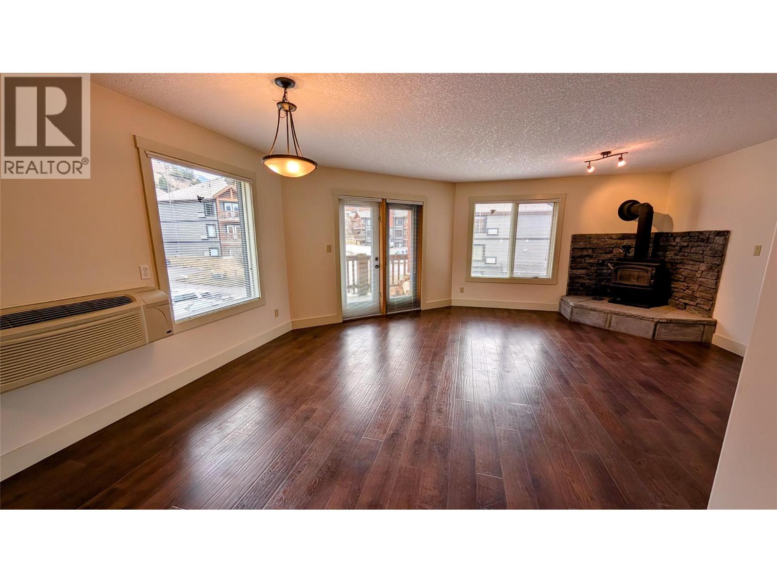 7307 Prospector Avenue Unit# 806, Radium Hot Springs, British Columbia