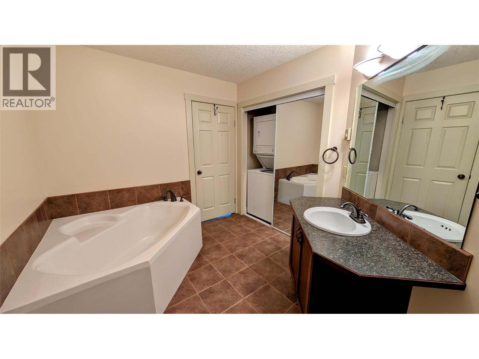 7307 Prospector Avenue Unit# 806, Radium Hot Springs, British Columbia  V0A 1M0 - Photo 5 - 10380360