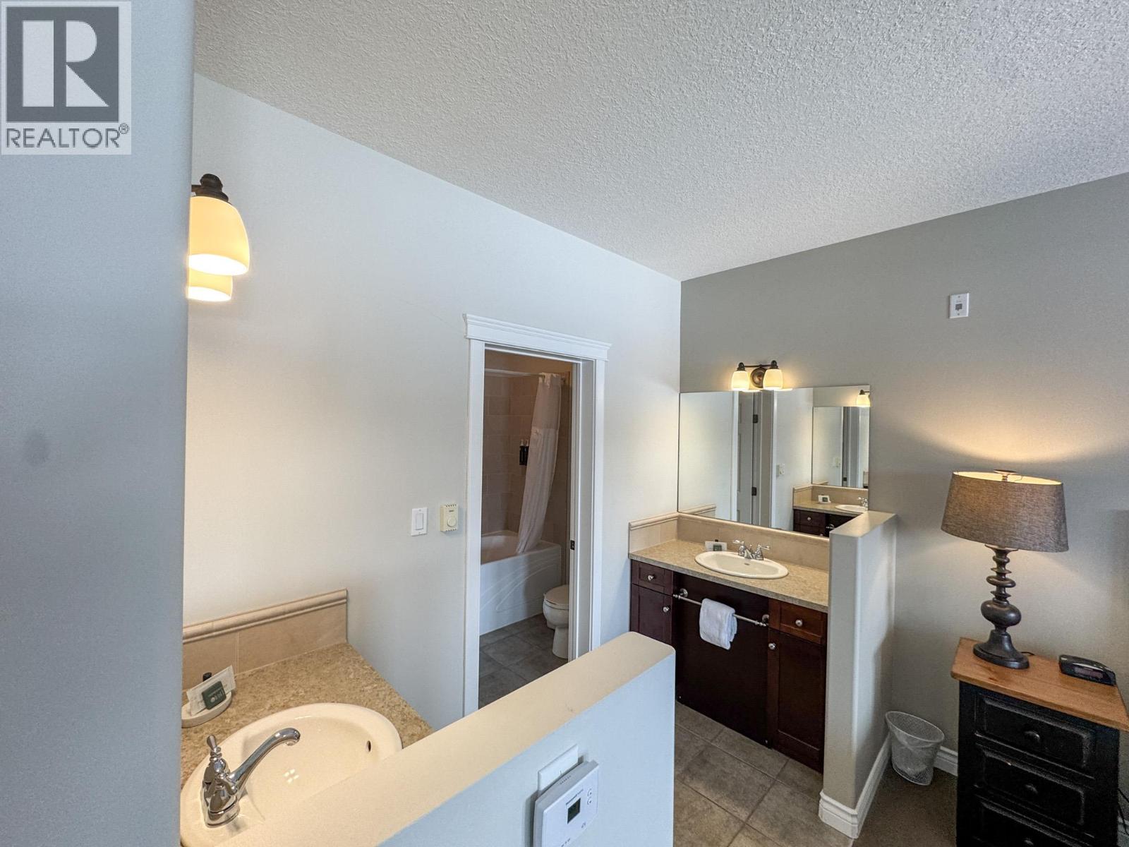 200 Bighorn Boulevard Unit# 213b, Radium Hot Springs, British Columbia  V0A 1M0 - Photo 16 - 10380455