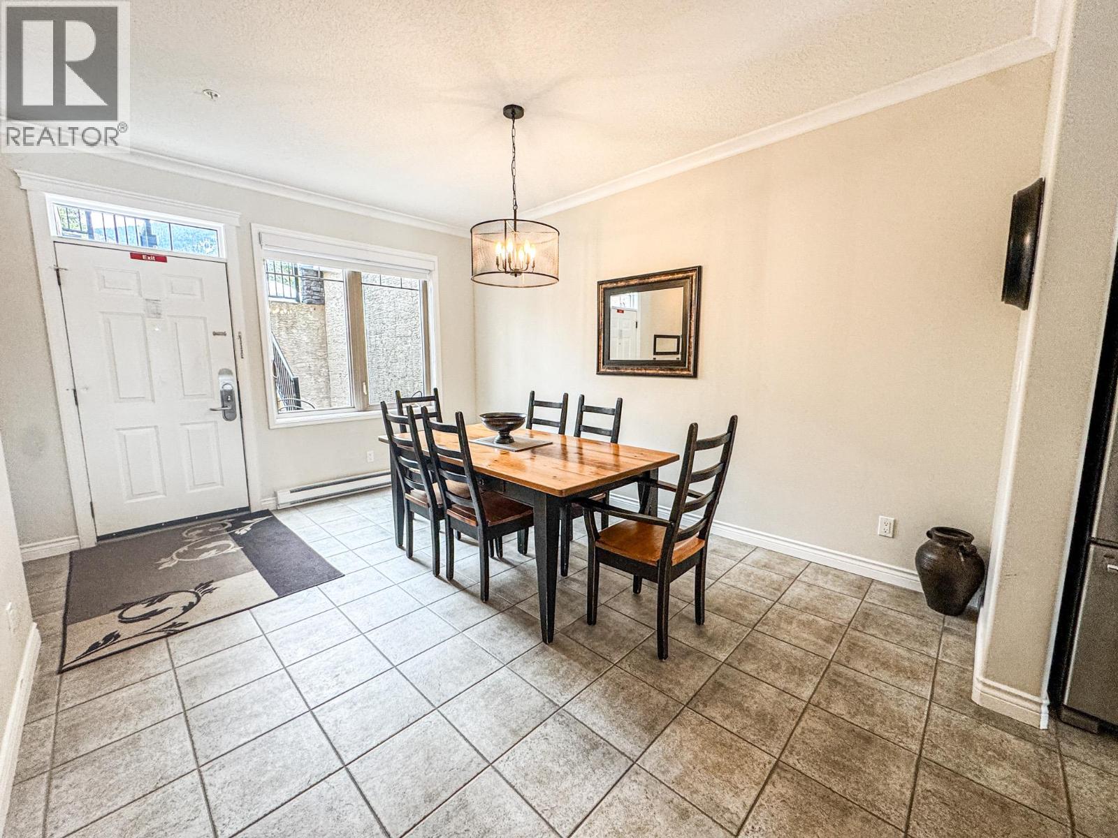 200 Bighorn Boulevard Unit# 213b, Radium Hot Springs, British Columbia  V0A 1M0 - Photo 3 - 10380455