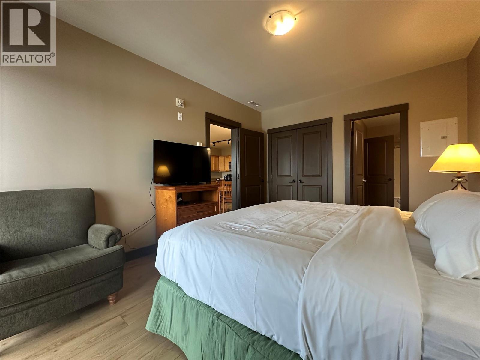 1420 Palliser Trail Unit# 301, Golden, British Columbia  V0A 1H2 - Photo 9 - 10380512