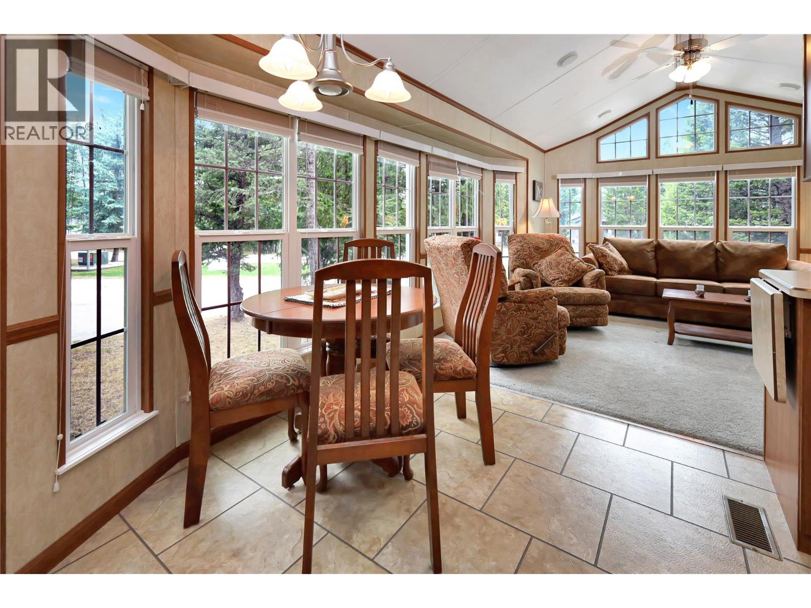 4862 Lynx Drive, Radium Hot Springs, British Columbia  V0A 1M0 - Photo 15 - 10380522