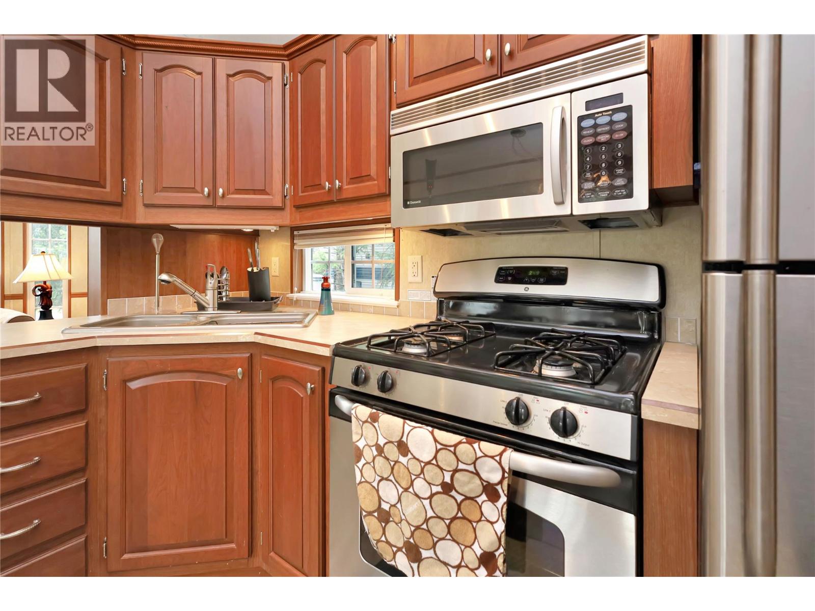 4862 Lynx Drive, Radium Hot Springs, British Columbia  V0A 1M0 - Photo 17 - 10380522