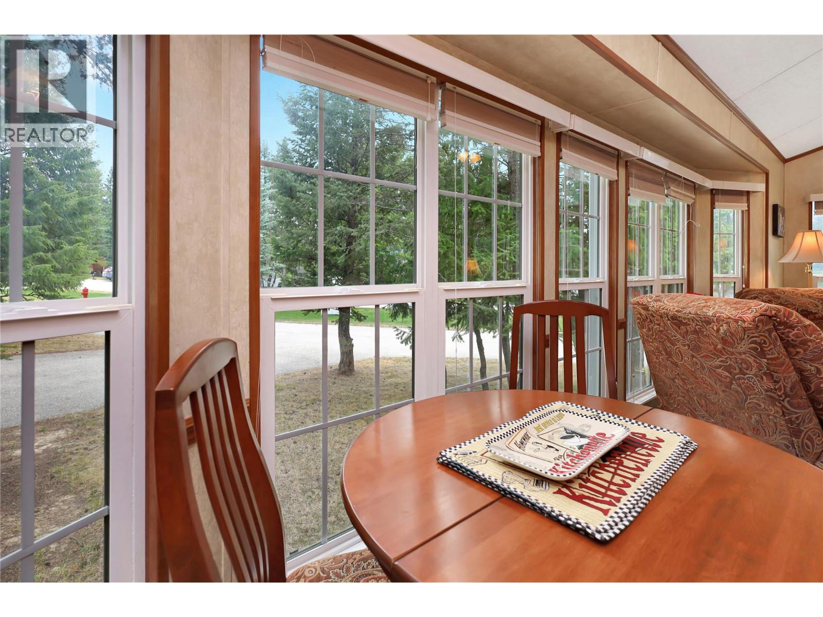 4862 Lynx Drive, Radium Hot Springs, British Columbia  V0A 1M0 - Photo 18 - 10380522