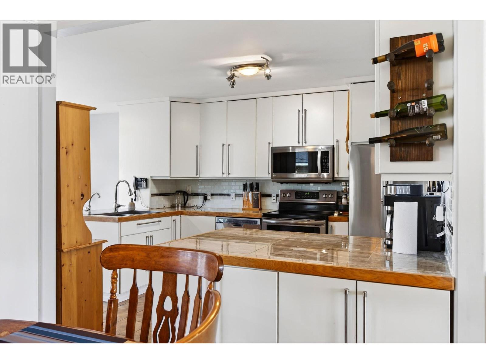 1505 Cedar Street, Golden, British Columbia  V0A 1H6 - Photo 14 - 10380537