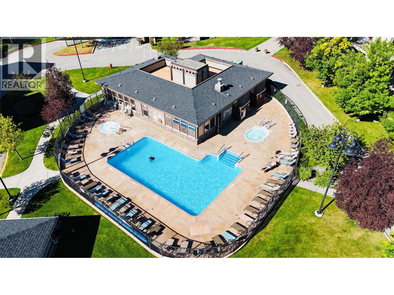 205 Third Avenue Unit# 2212, Invermere, British Columbia  V0A 1K7 - Photo 3 - 10380604