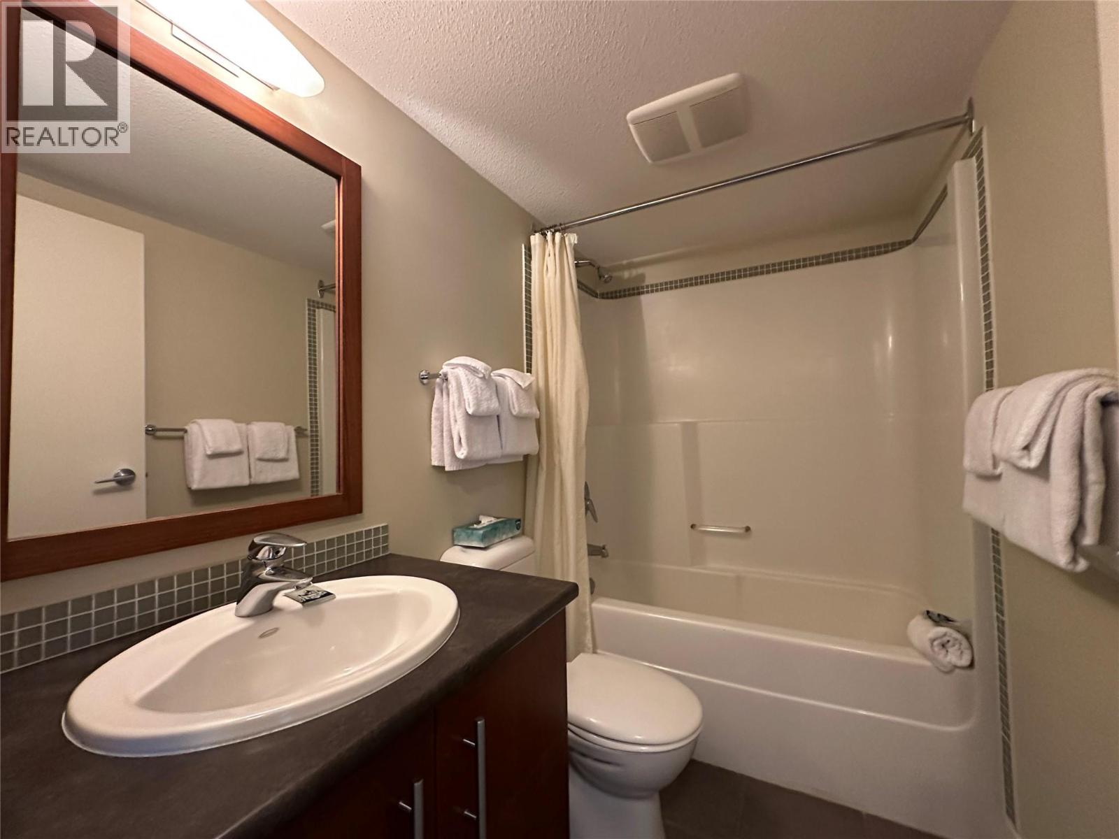 2049 Summit Drive Unit# 413c, Panorama, British Columbia  V0A 1T0 - Photo 16 - 10380799