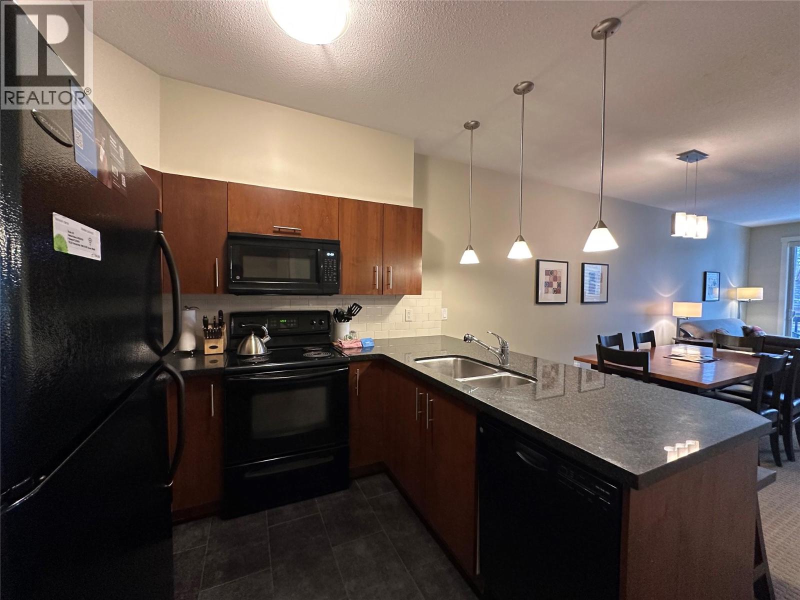 2049 Summit Drive Unit# 413c, Panorama, British Columbia  V0A 1T0 - Photo 3 - 10380799