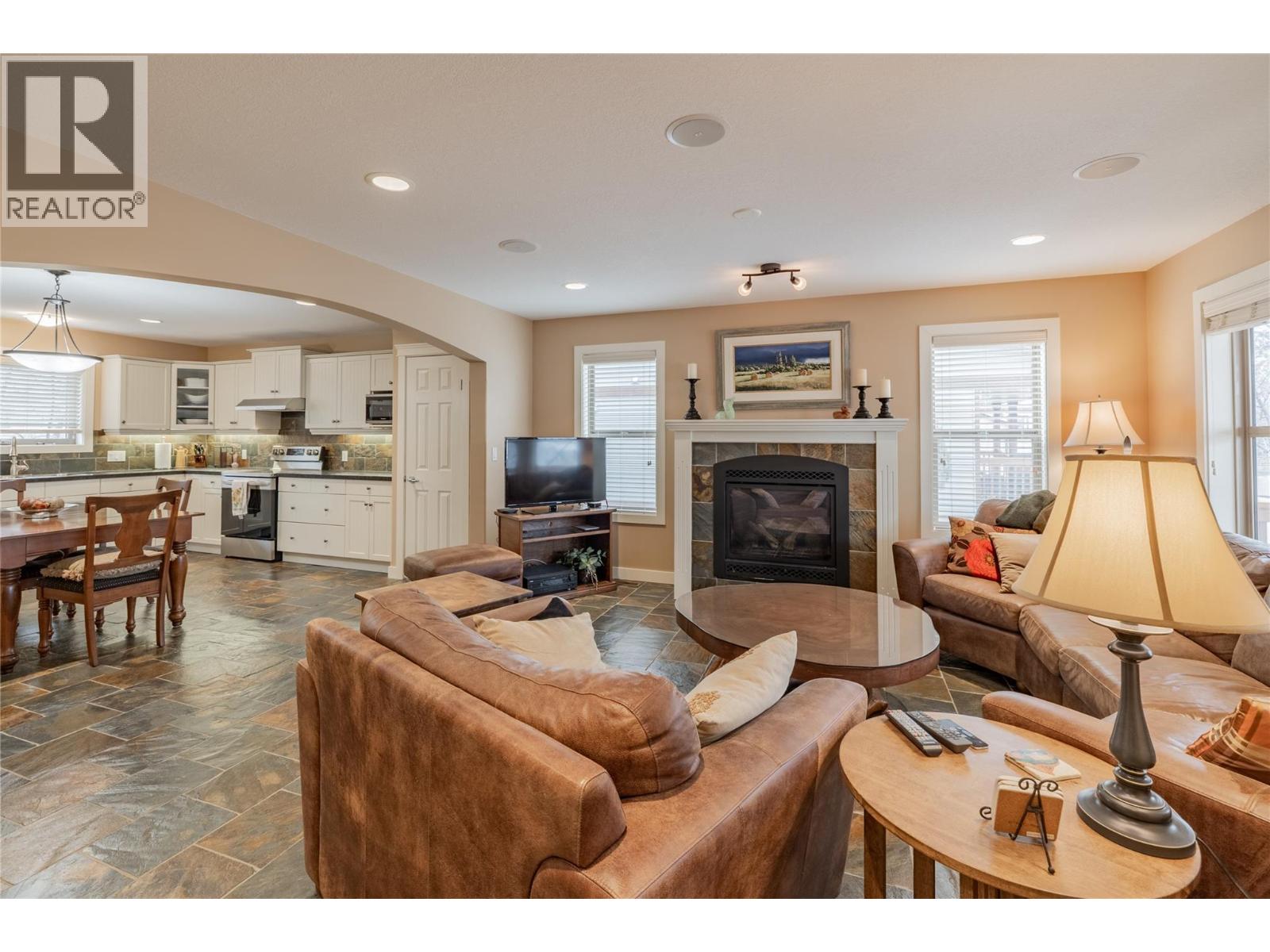 130 11th Avenue Unit# 3, Invermere, British Columbia  V0A 1K0 - Photo 2 - 10380937