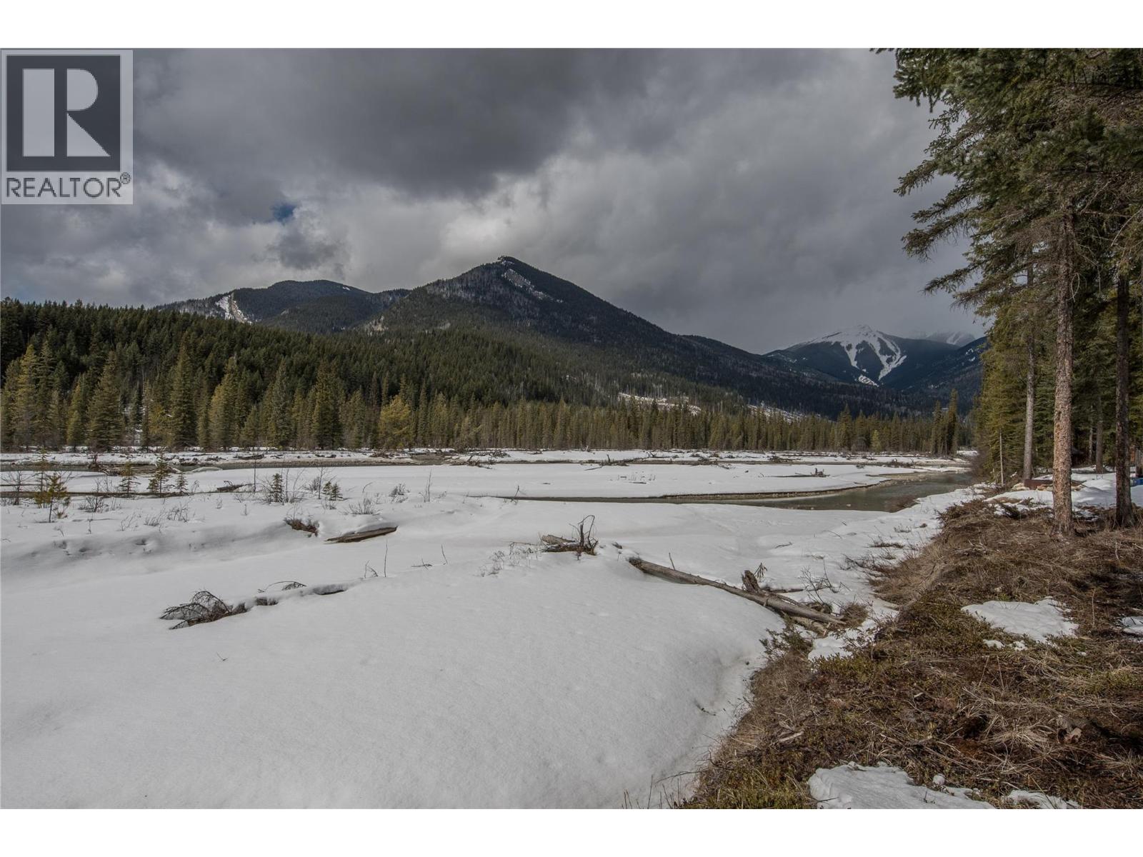 2325 Hedges Road, Golden, British Columbia  V0A 1H1 - Photo 16 - 10380971