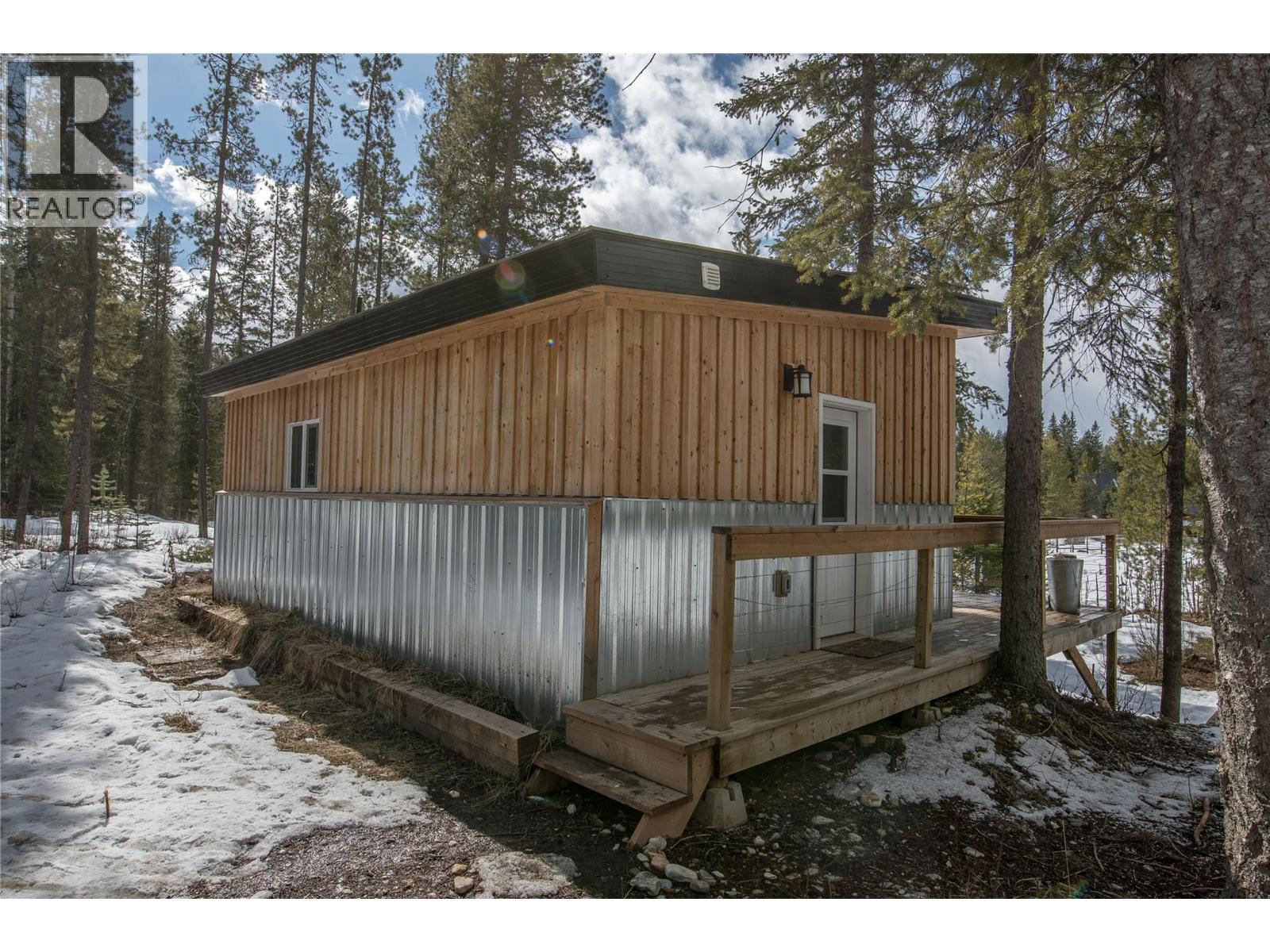 2325 Hedges Road, Golden, British Columbia  V0A 1H1 - Photo 23 - 10380971