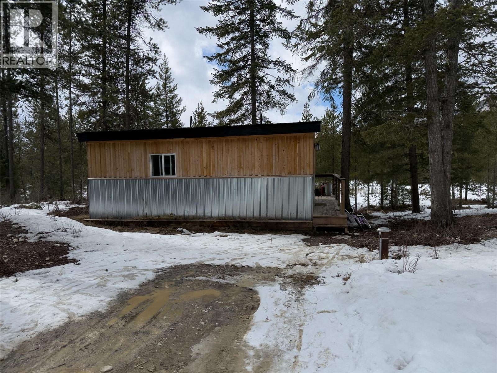 2325 Hedges Road, Golden, British Columbia  V0A 1H1 - Photo 25 - 10380971