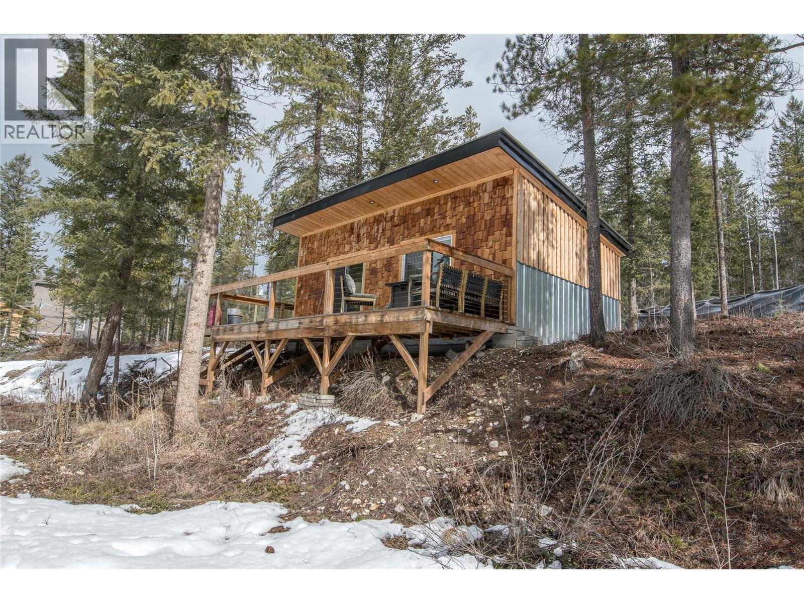 2325 Hedges Road, Golden, British Columbia  V0A 1H1 - Photo 3 - 10380971