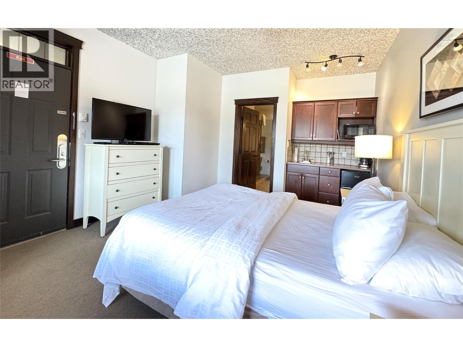 300 Bighorn Boulevard Unit# 322d, Radium Hot Springs, British Columbia  V0A 1M0 - Photo 25 - 10380284