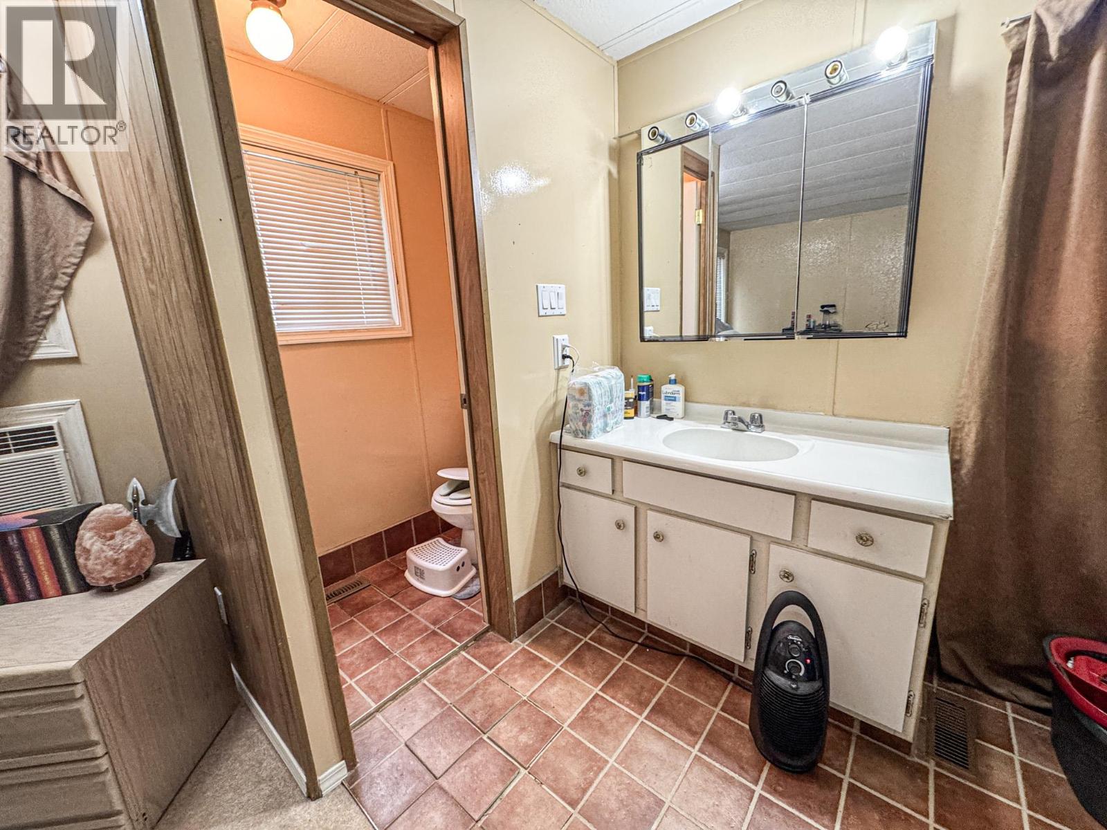 12 Eacrett Road, Radium Hot Springs, British Columbia  V0A 1M0 - Photo 5 - 10380648