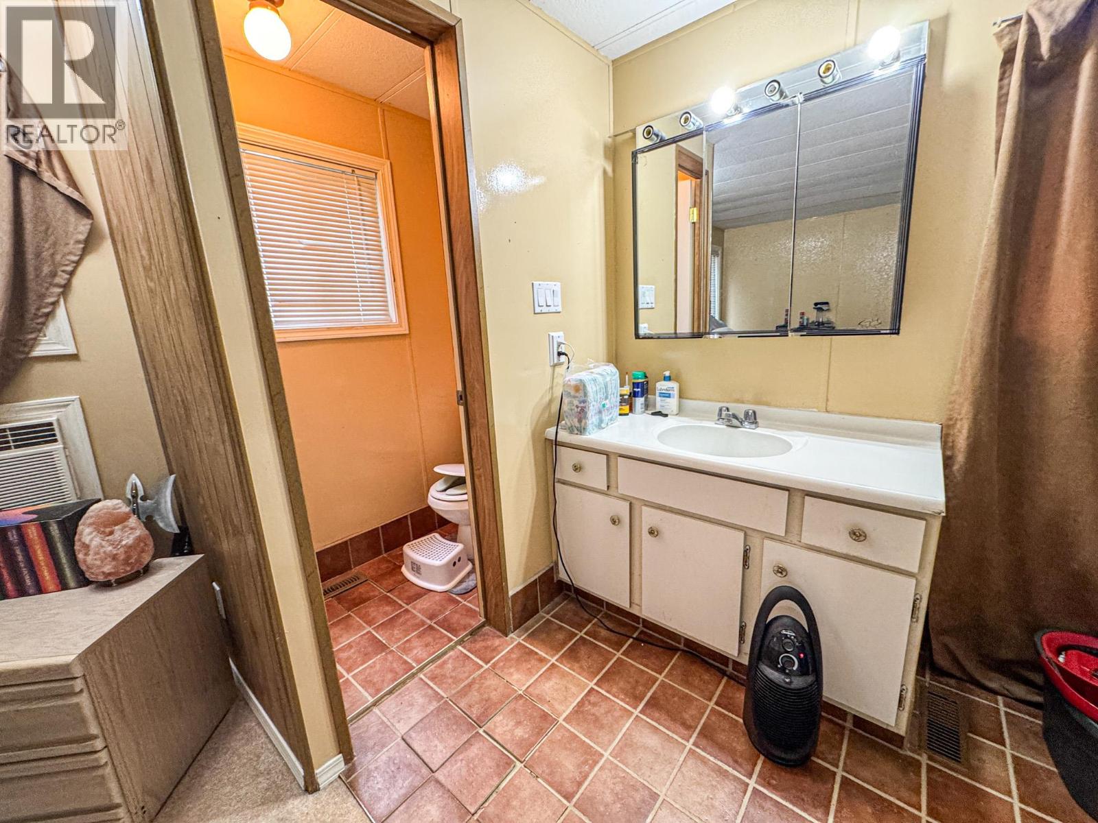 12 Eacrett Road, Radium Hot Springs, British Columbia  V0A 1M0 - Photo 6 - 10380648