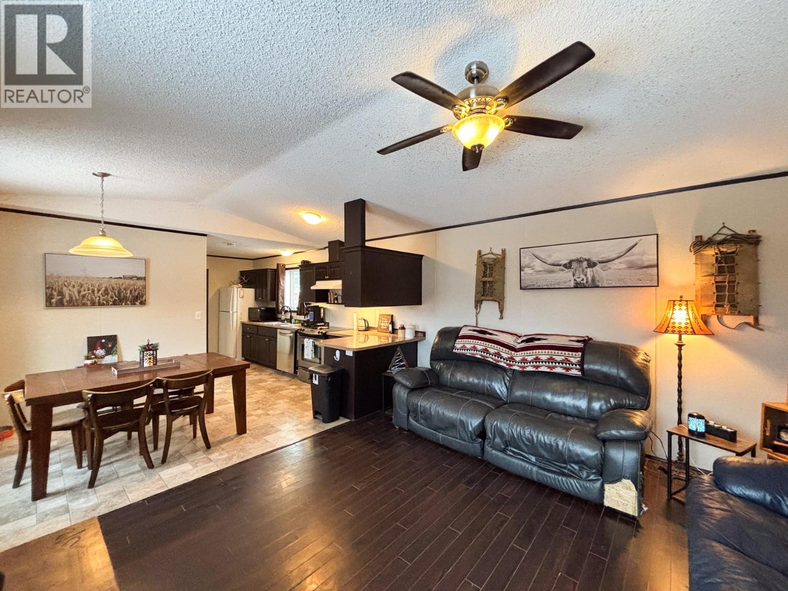 4821 Crescentwood Drive, Edgewater, British Columbia  V0A 1E0 - Photo 8 - 10381176