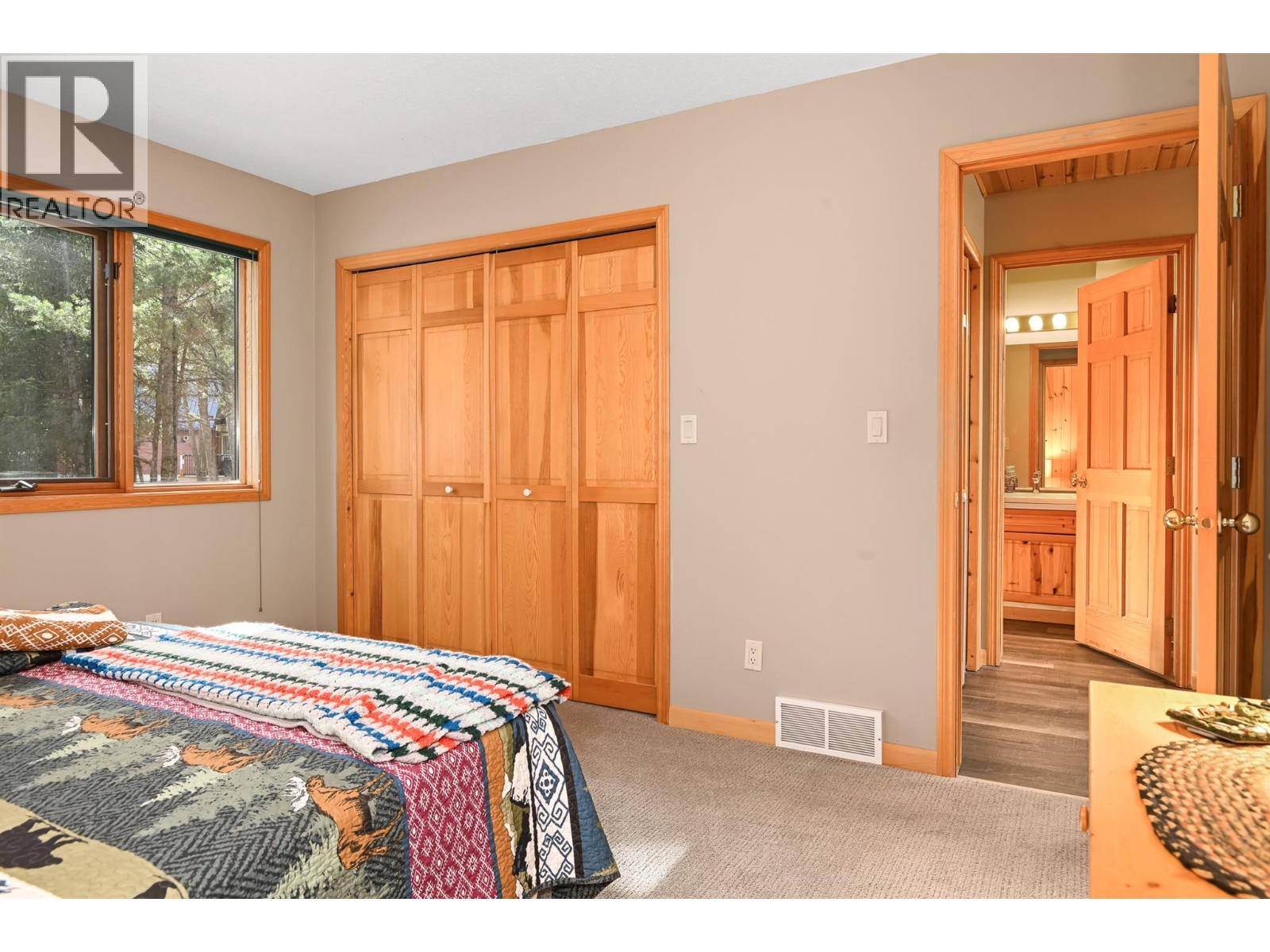 4856 Ridge Crescent, Windermere, British Columbia  V0A 1K3 - Photo 10 - 10381153