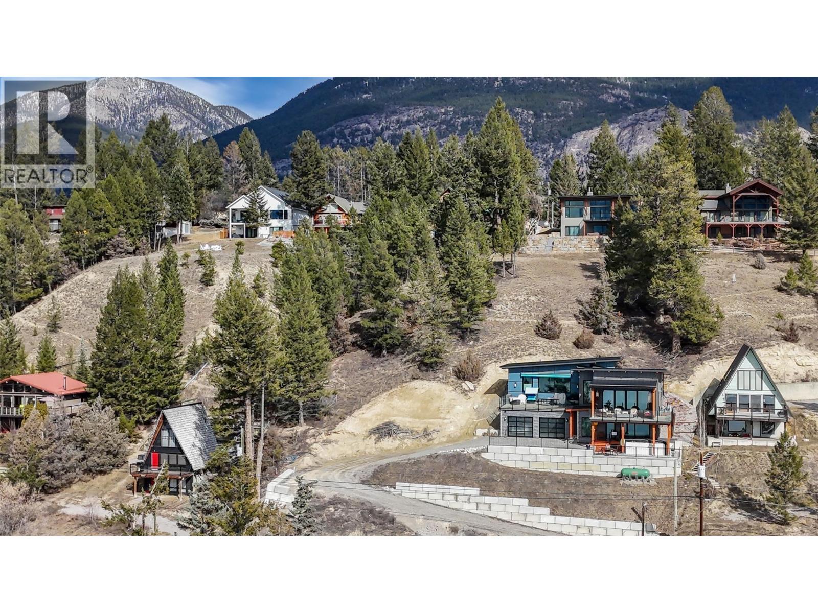 1172 Baltac Road, Windermere, British Columbia